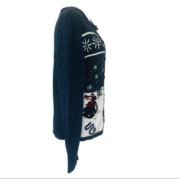 Vintage Christmas Cardigan with Ice Skaters. Has Beading and Velvet Appliqués. - Picture 4 of 12